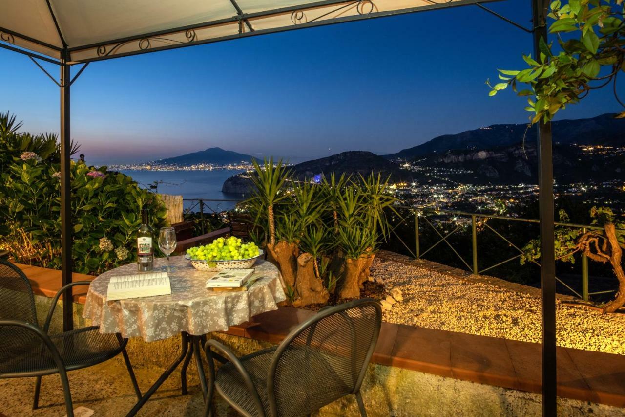 Villa Monica B&B Sorrento Exterior foto